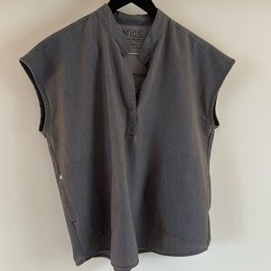 Figs Rafaela Scrub Top in Graphite - L